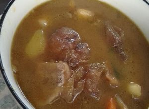 Una foto de Sopa de nervios de vaca dominicana