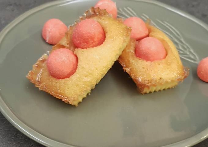 Recette Délicieuse °mini-cakes fraises tagada°