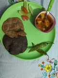 Kuutu and singhare ke aate ki puri