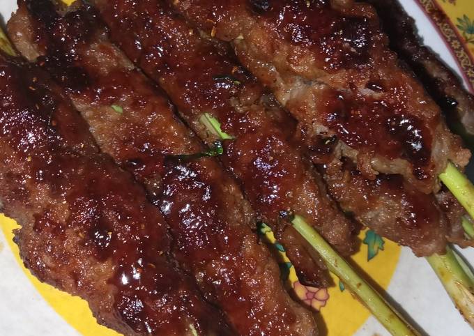 Resep mudah buat Sate lilit daging kurban hidangan Lebaran dijamin nikmat