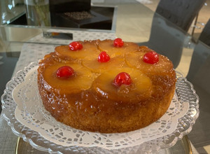 Una foto de Torta de Piña