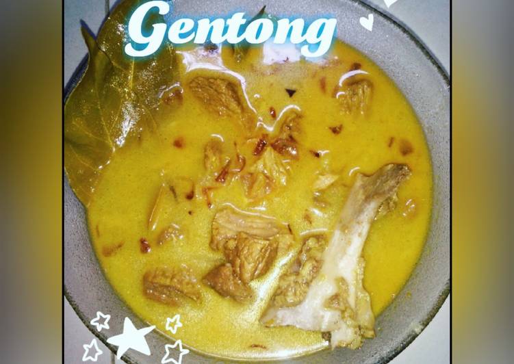 Empal gentong (khas Cirebon)