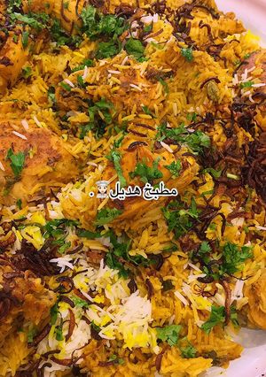 صورة لوصفة برياني الدجاج 🍗 وسلطة الزبادي