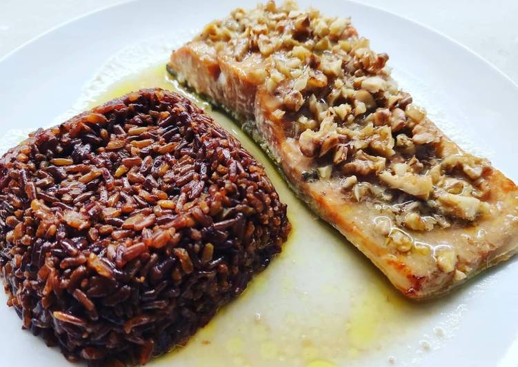 Salmone in crosta di noci