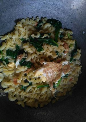 Foto resep Seblak Makaroni Sawi Hijau Plus Telur
