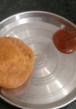 खस्ता कचौड़ी (khasta kachori recipe in Hindi) रेसिपी मुख्य फोटो