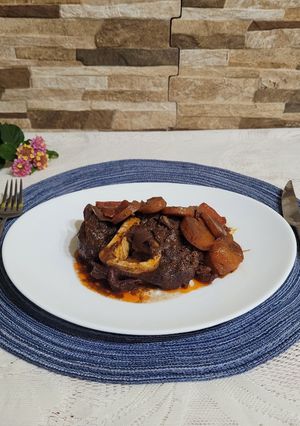 Una foto de Osobuco braseado
