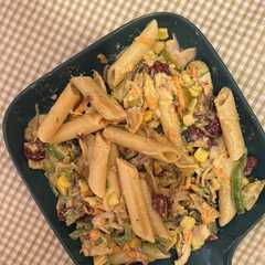 سلطة مكرونة الكينوا بالدجاج والخضار 🥗😋-レシピのメイン写真
