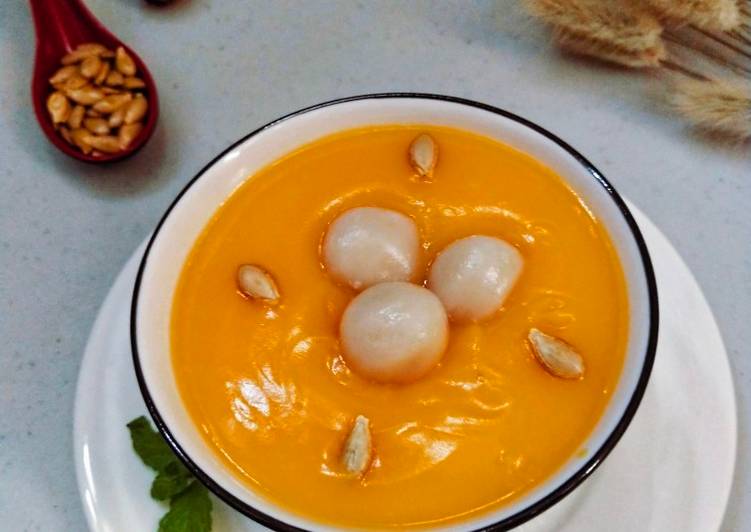 Hobakjuk (Korean Pumpkin Porridge)