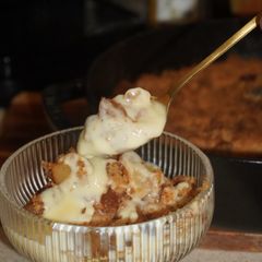 A picture of Autumn Apple Crumble.