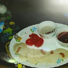 A picture of #bandhan rava idli sambar coconut chutni.