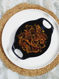 कढ़ाई वाली करेले की सब्जी(kadhai wali karele ki sabzi recipe in hindi) रेसिपी मुख्य फोटो