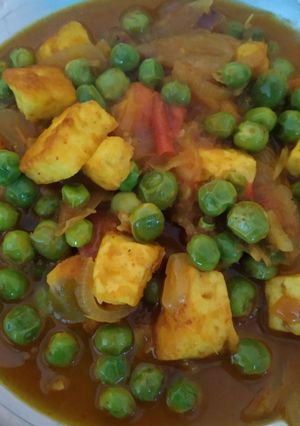 পাঞ্জাবী স্টাইলে মটর পনির(panjabi matar paneer recipe in bengal) রেসিপির প্রধান ছবি