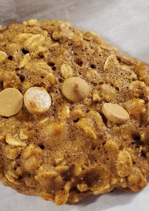A picture of Pumpkin Oatmeal Scotchies.