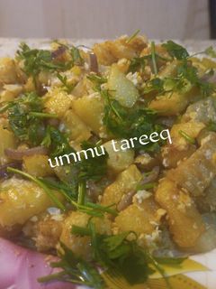 Soyayen dankalin turawa da kwai da green pepper ainihin hoton girkin