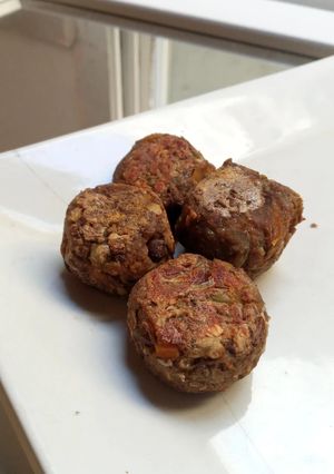 Una foto de Albóndigas de lentejas y arvejas