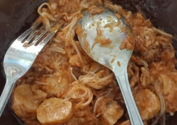 Cara Gampang Menyiapkan Jamur Enoki Tuna Pedas BBQ yang Bikin Ngiler