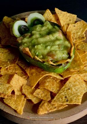 A picture of Guacamole.