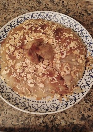 صورة لوصفة البسطيلة بالدجاج و اللوز