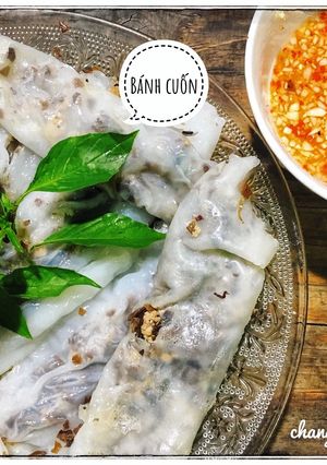Hình của món Bánh cuốn nóng bằng chảo.