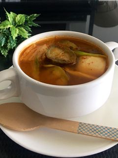 Foto resep Soup kimchi terong ungu
