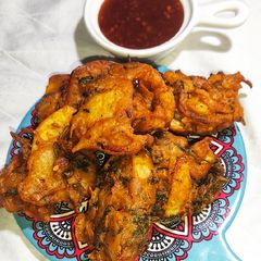 Crispy Potato Onion Pakora A picture of Crispy Potato Onion Pakora.