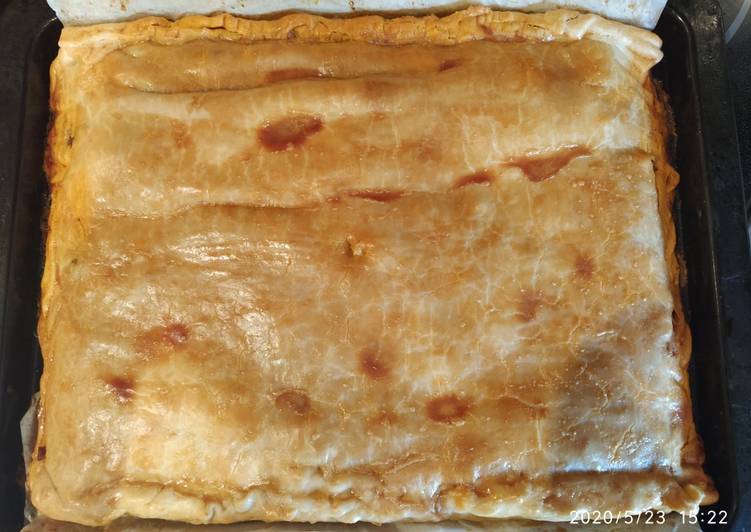 Empanada de carne picada
