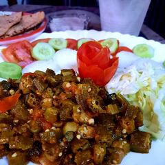 A picture of Dum wali masala bhindi.