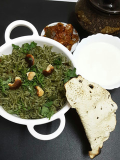 ગ્રીન બિરયાની(Green Biryani Recipe in Gujarati) રેસીપી મુખ્ય ફોટો