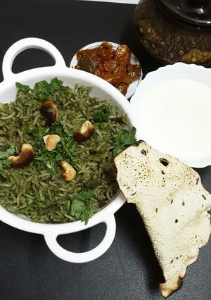 ગ્રીન બિરયાની(Green Biryani Recipe in Gujarati) રેસીપી મુખ્ય ફોટો