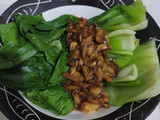Pokcoy siram saus jamur