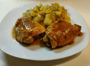 Foto di Pollo alla birra con patate saltate in padella