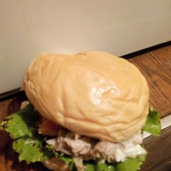 A picture of Fishchik buger.