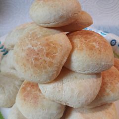 A picture of Cheesy Tapioca Bread.