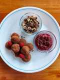✨️Mochi Bites Coklat dengan Raspberry Compote