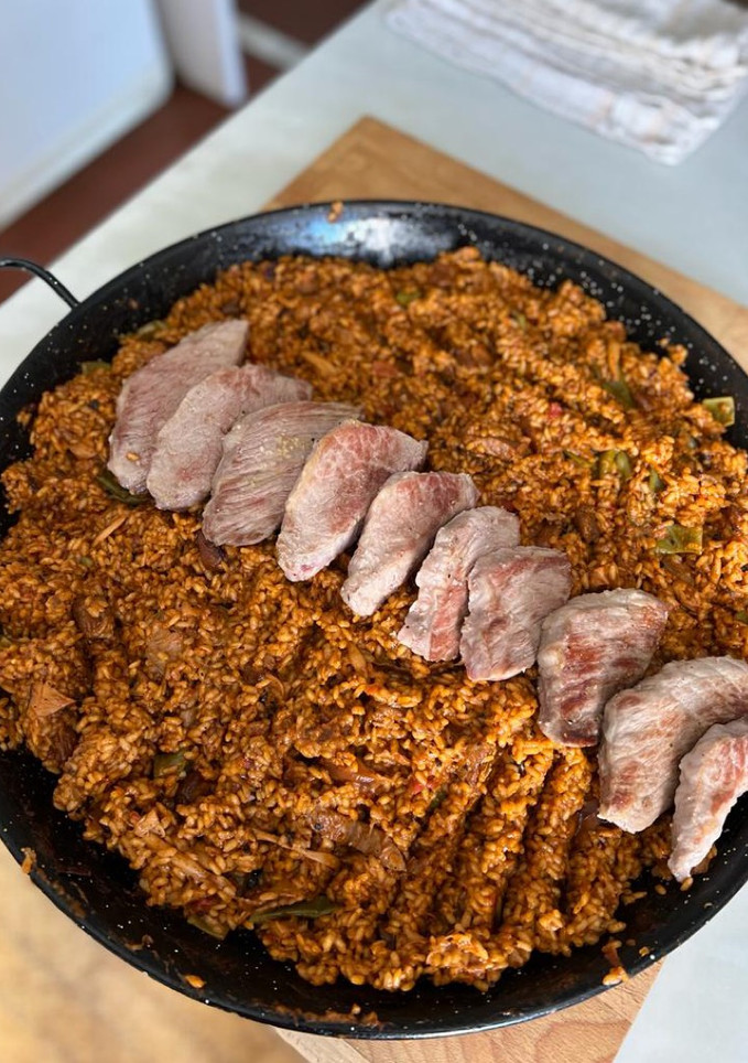 Una foto de Paella con presa ibérica