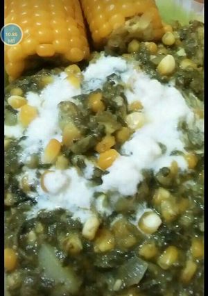 A picture of Creamy corn spinach potato curry.