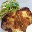 Pasta con Salsa Verde y Chuletas de Chancho a lo Carmelita