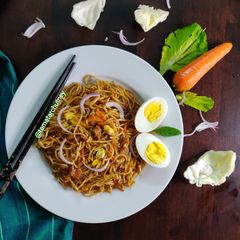 A picture of Street Style Chicken Noodles.