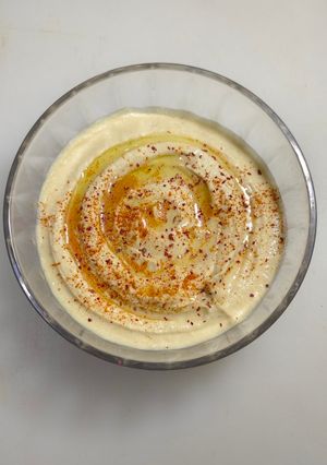 A picture of Hummus recipe (middle eastern food).