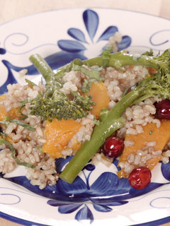 Una foto de Ensalada de arroz integral | Quick Quinoa & Rice Cooker - Lékué