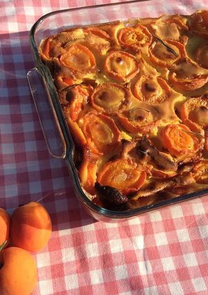 Une photo de Clafoutis Abricot Miel et Romarin