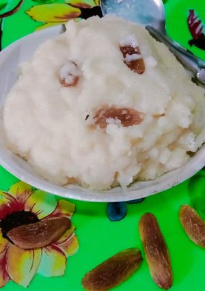 সুজির হালুয়া (Sujir halwa recipe in bengali) রেসিপির প্রধান ছবি