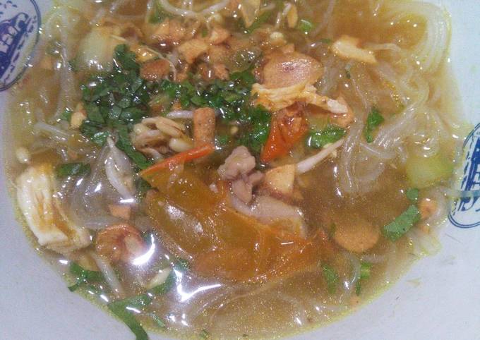 Soto ayam kuah bening