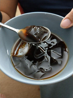 夏日甜品-仙草凍(蜜) 的食譜成品照片