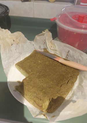 Una foto de Bizcocho de té matcha keto