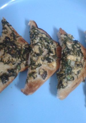 A picture of Spinach sandwich.