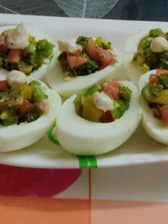 हेल्दी कॉकटेल सैलेड (healthy cocktail salad recipe in Hindi) रेसिपी मुख्य फोटो
