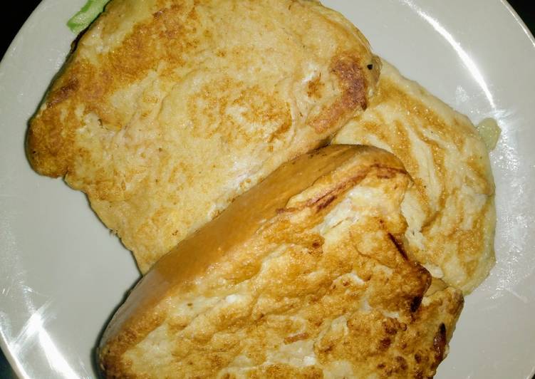 Easiest Way to Cook Yummy Fried bread π with eggs Easiest Way to Cook Yummy Fried bread π with eggs