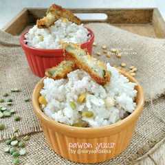Nasi Uduk Lentil Wijen রেসিপির প্রধান ছবি